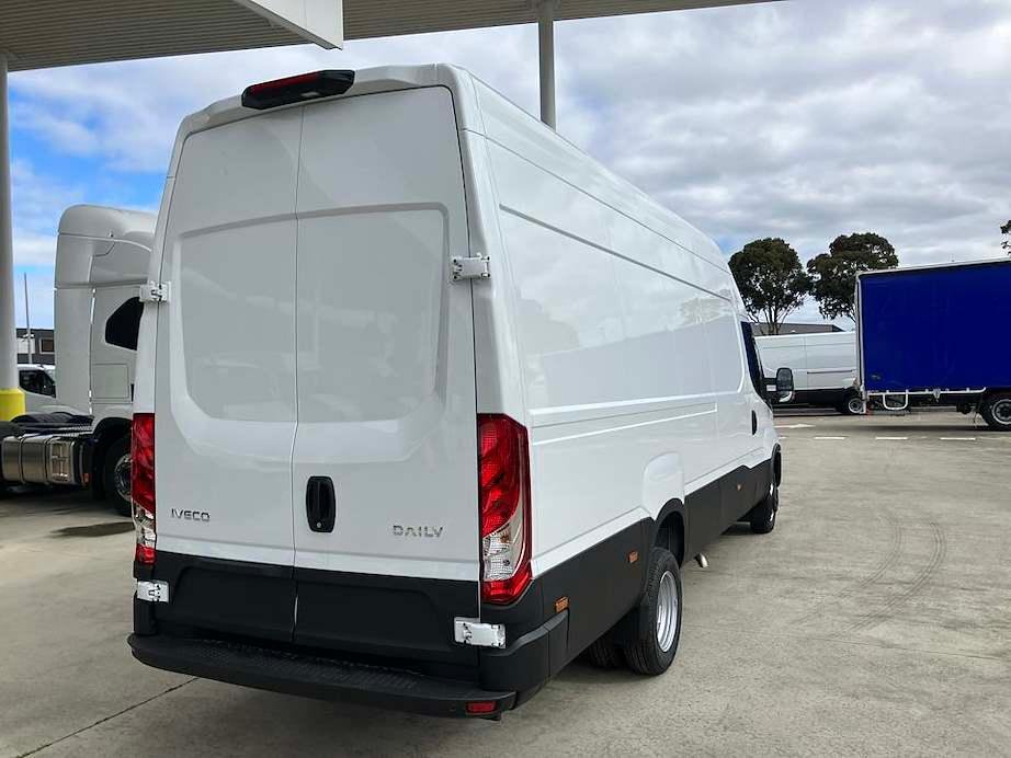 2026 Iveco Daily 50C18V image 12