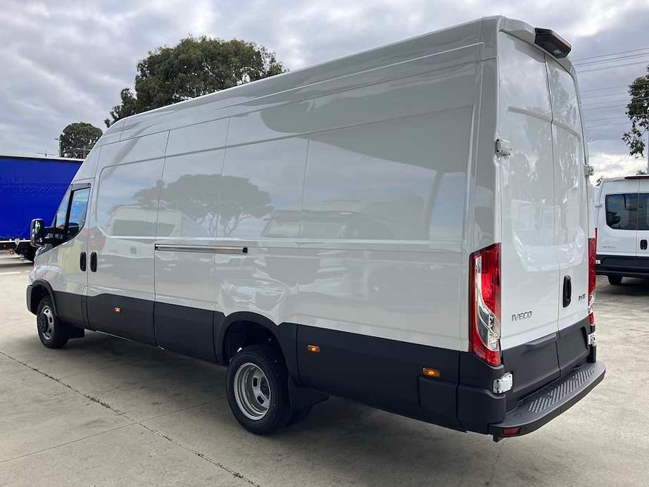 2026 Iveco Daily 50C18V image 10