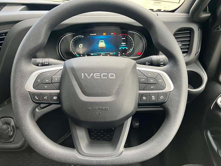 2026 Iveco Daily 50C18 image 18