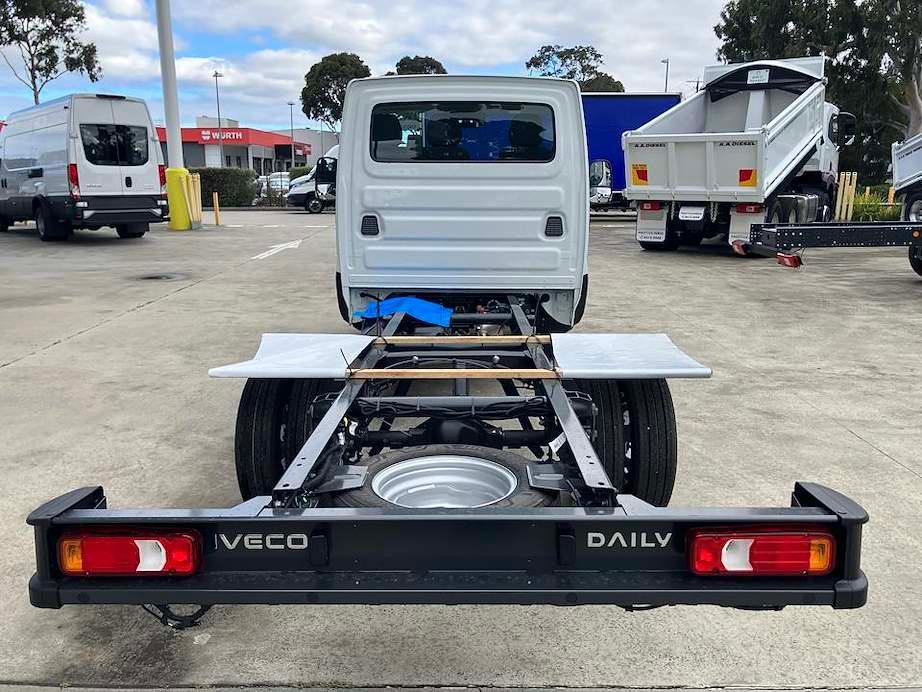 2026 Iveco Daily 50C18 image 11