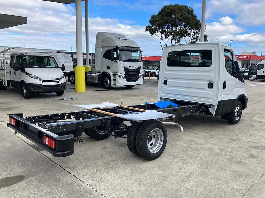 2026 Iveco Daily 50C18 image 12