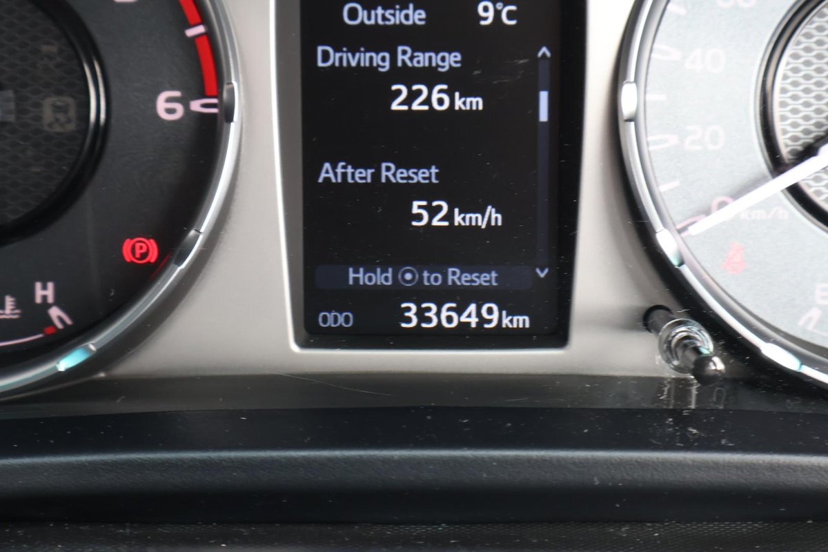2024 Toyota Hilux SR5 48V GUN126R 4X4 Dual Range image 13