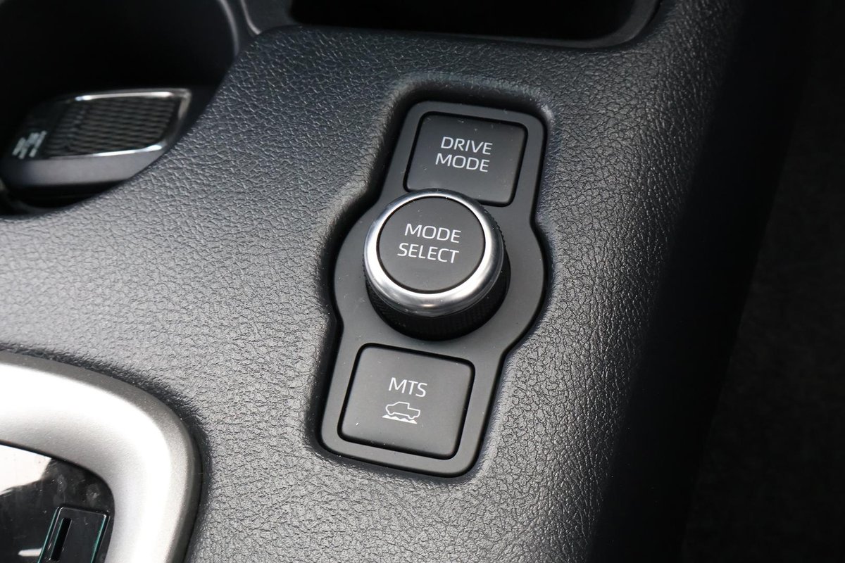 2024 Toyota Hilux SR5 48V GUN126R 4X4 Dual Range image 21