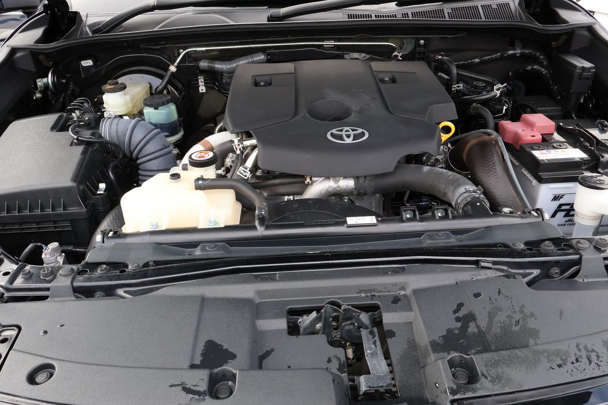 2024 Toyota Hilux SR5 48V GUN126R 4X4 Dual Range image 29