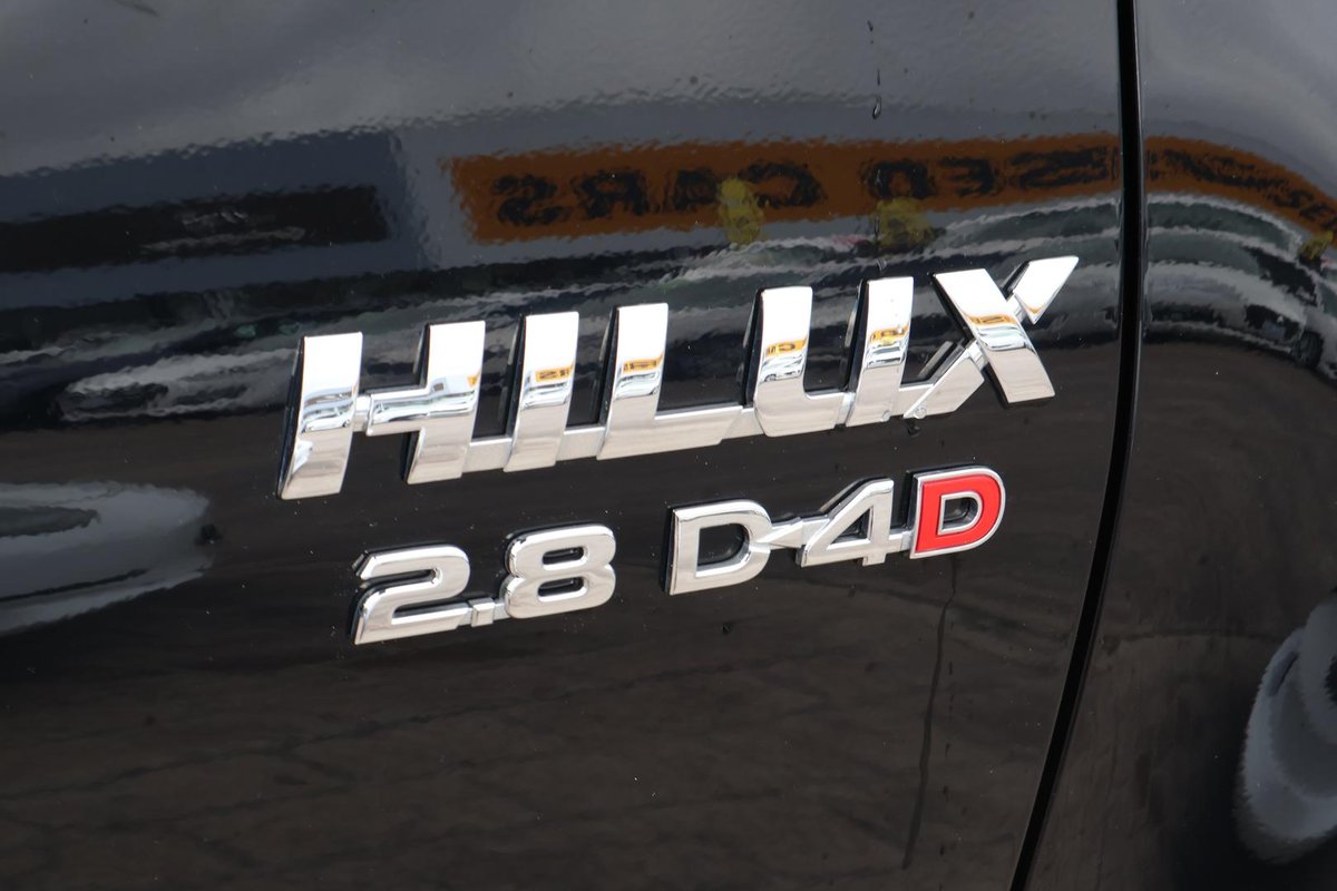 2024 Toyota Hilux SR5 48V GUN126R 4X4 Dual Range image 32