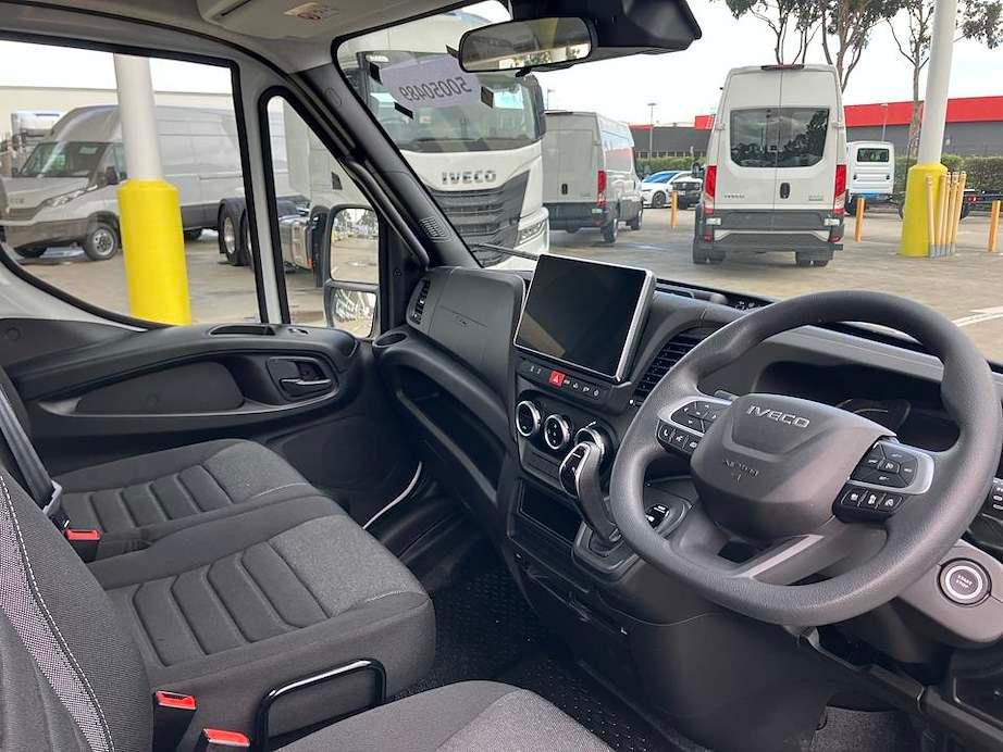 2026 Iveco Daily 70C21 image 17