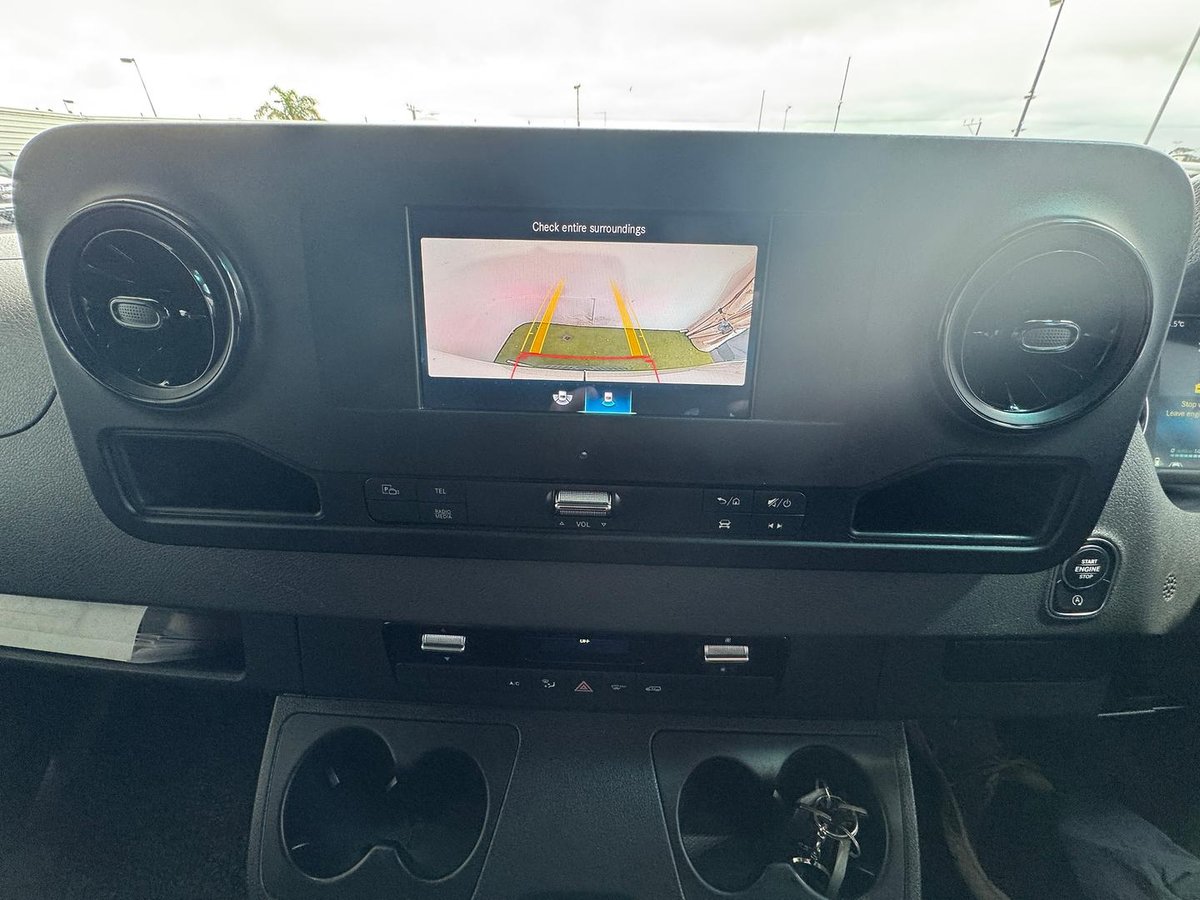 2021 Mercedes-Benz Sprinter 314CDI VS30 image 10