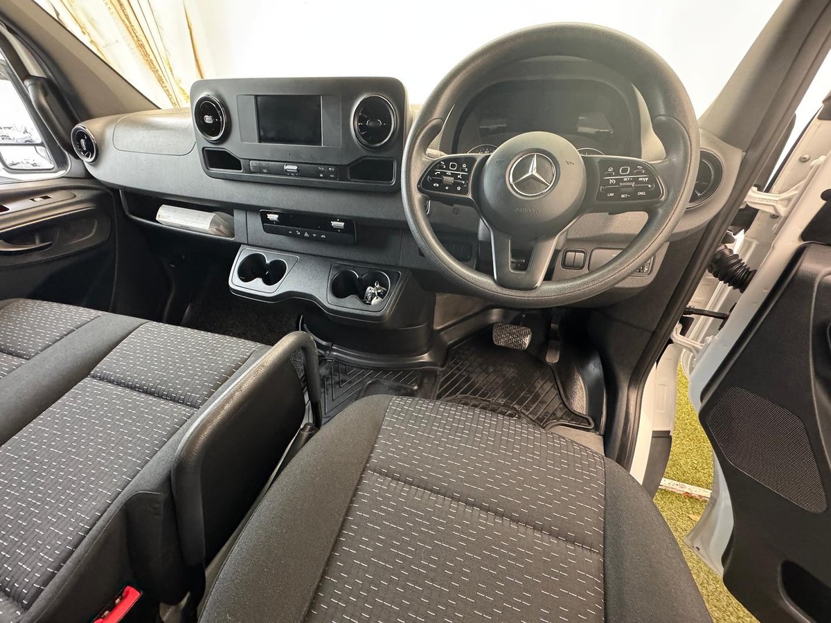 2021 Mercedes-Benz Sprinter 314CDI VS30 image 7