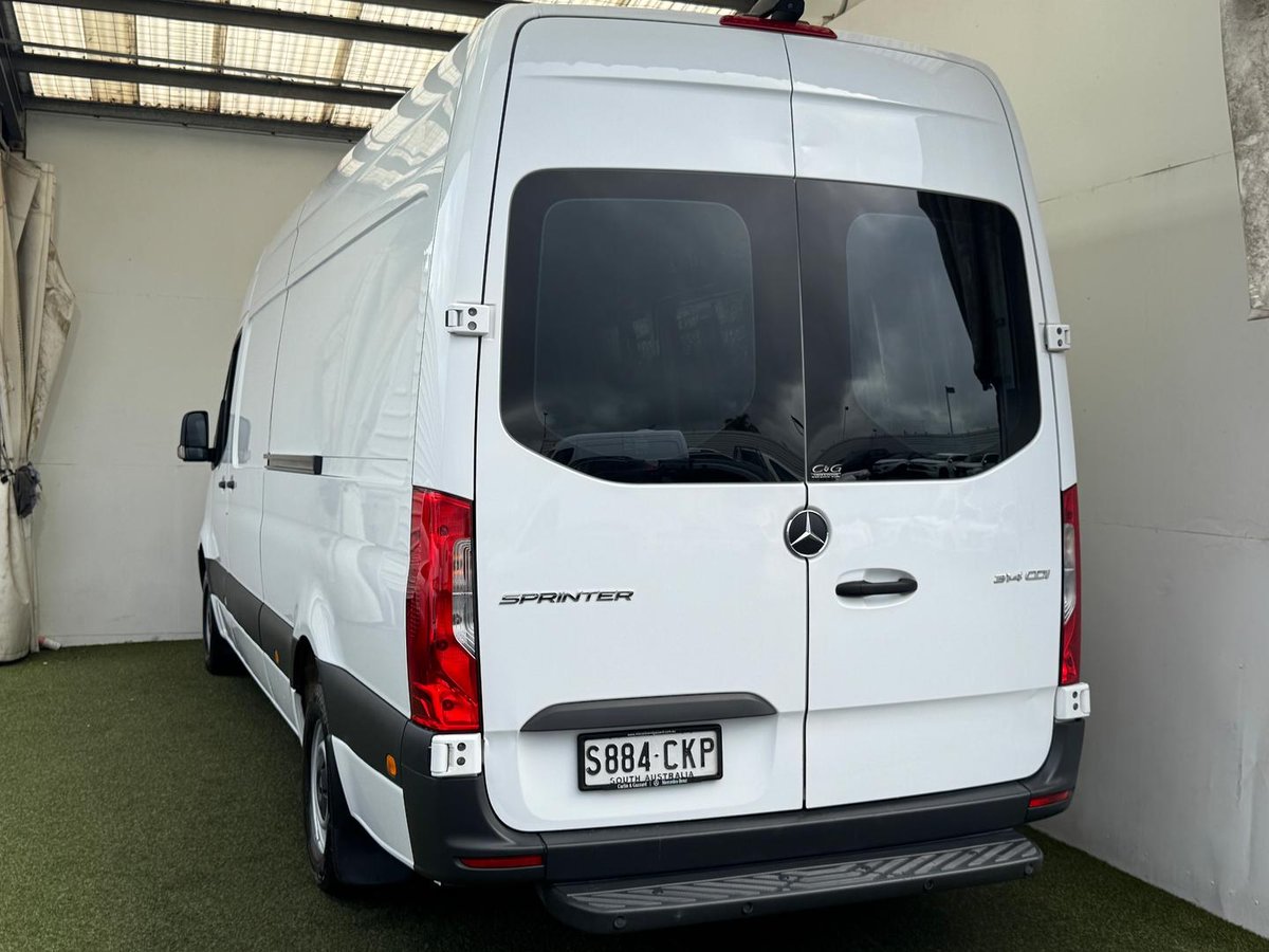 2021 Mercedes-Benz Sprinter 314CDI VS30 image 16