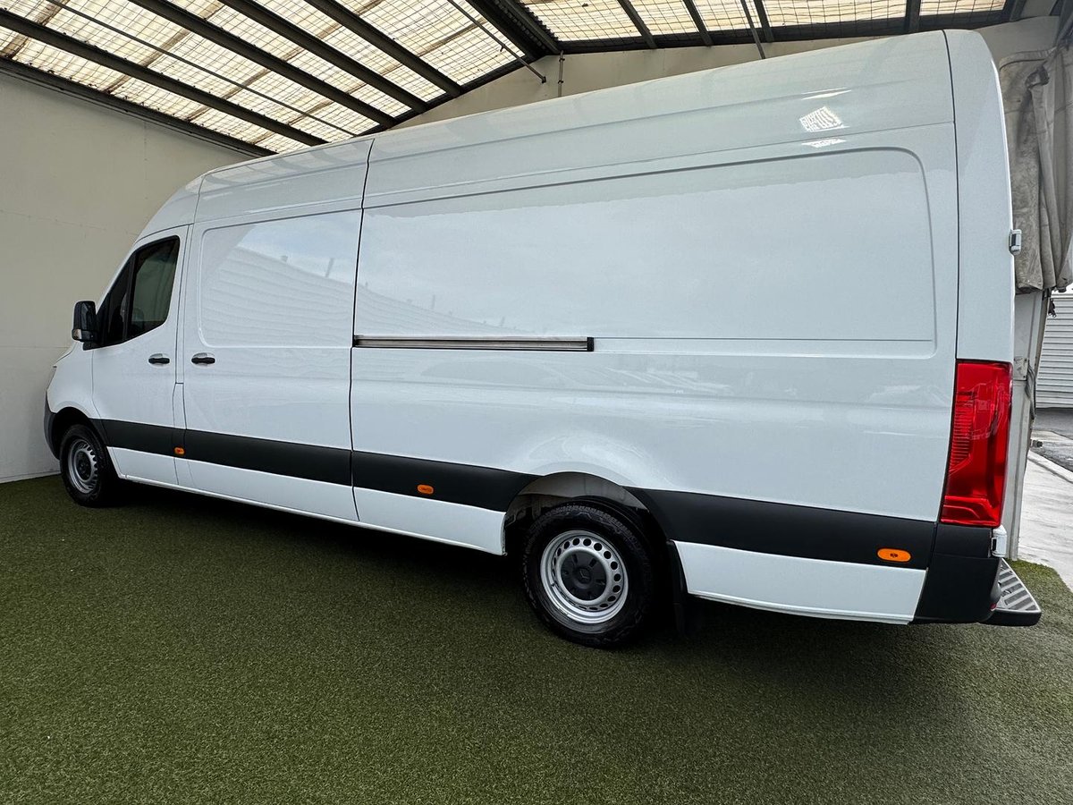 2021 Mercedes-Benz Sprinter 314CDI VS30 image 18