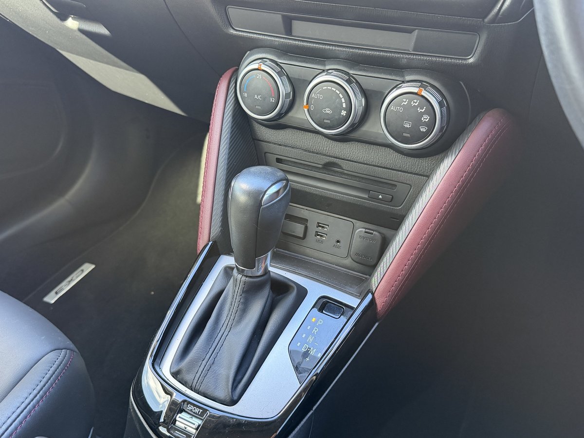 2016 Mazda CX-3 sTouring DK image 12