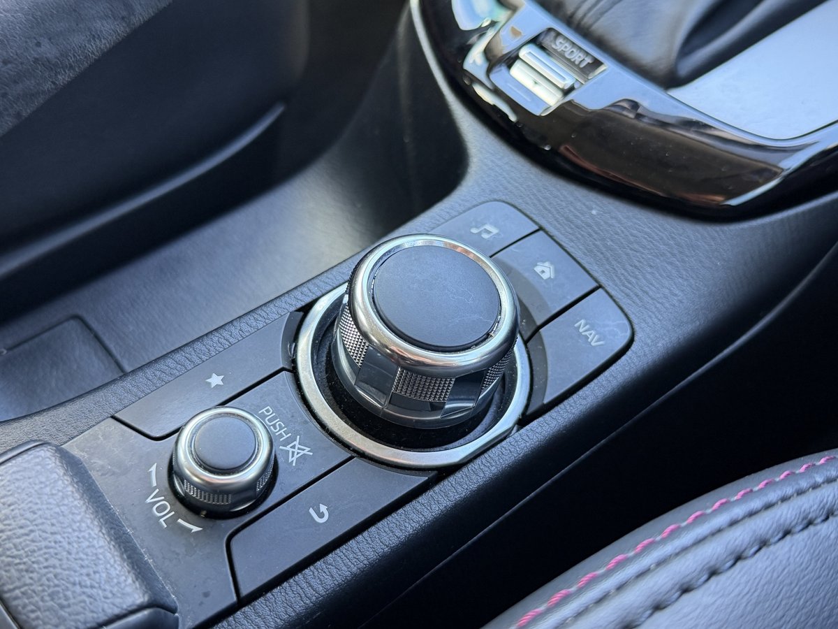 2016 Mazda CX-3 sTouring DK image 13