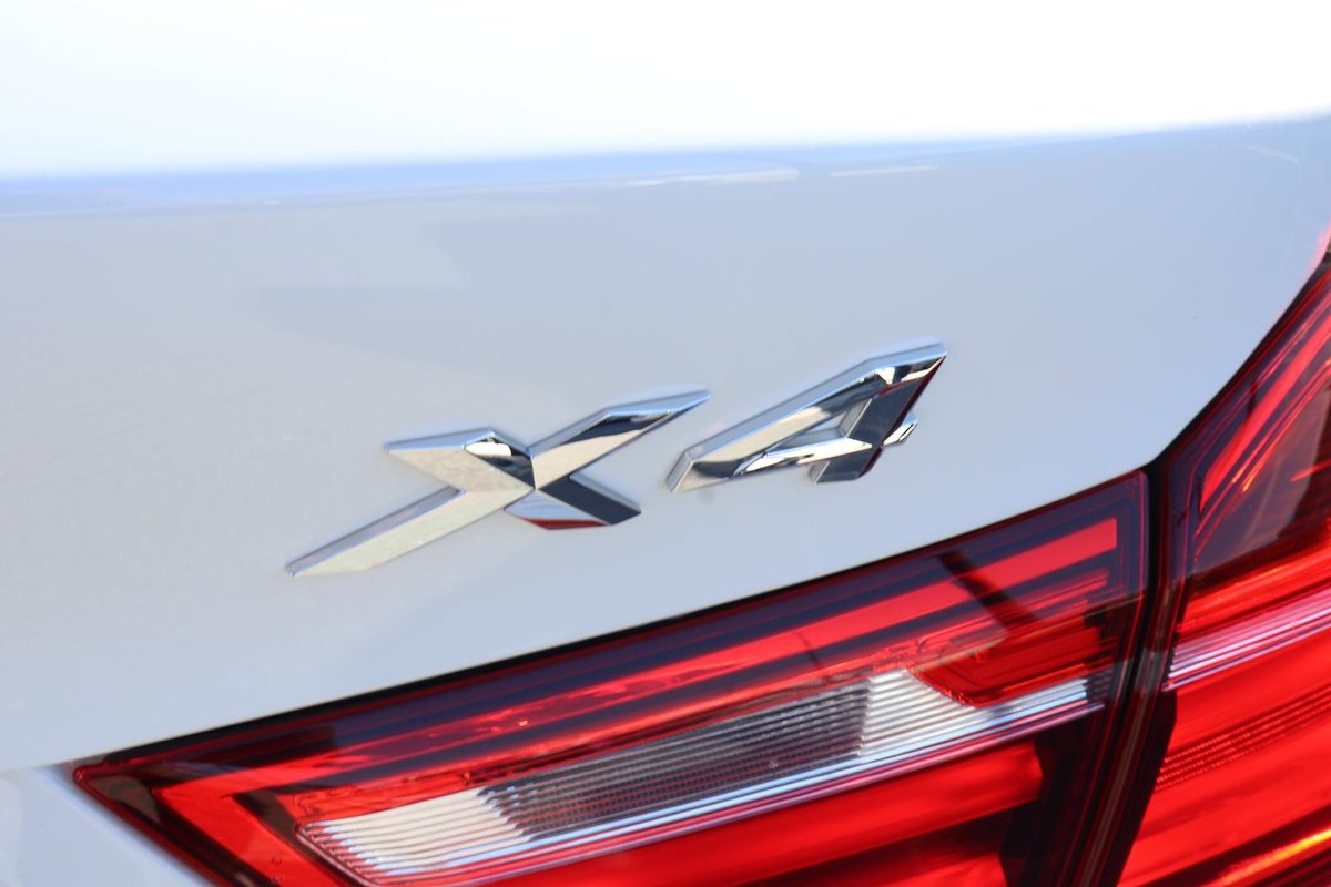 2015 BMW X4 xDrive30d F26 4X4 Constant image 38