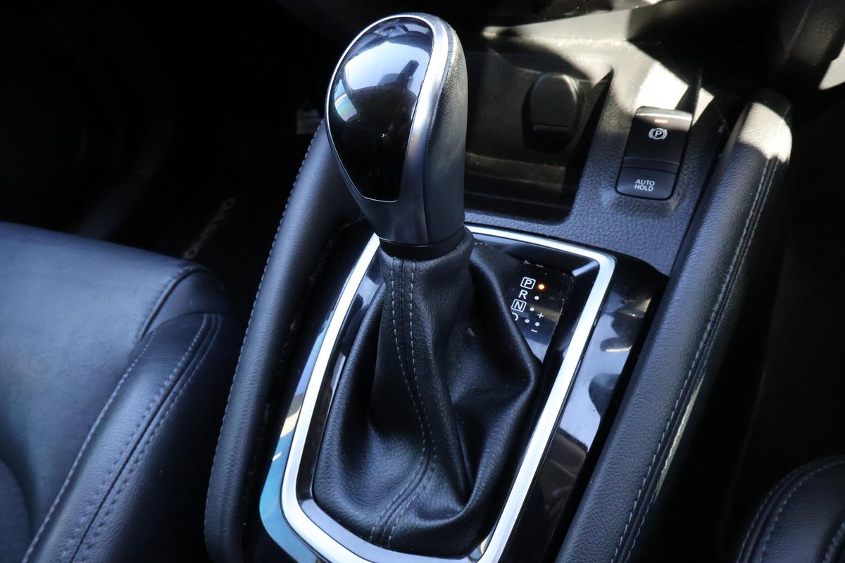 2018 Nissan QASHQAI ST-L J11 Series 2 image 19