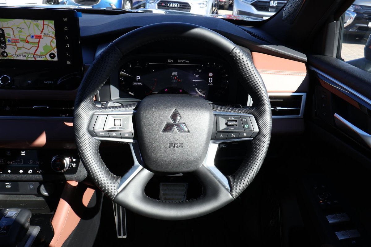 2025 Mitsubishi Outlander Exceed Tourer ZM MY25 AWD image 9