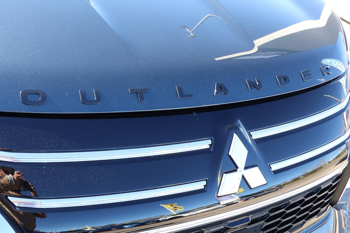 2025 Mitsubishi Outlander Exceed Tourer ZM MY25 AWD image 37
