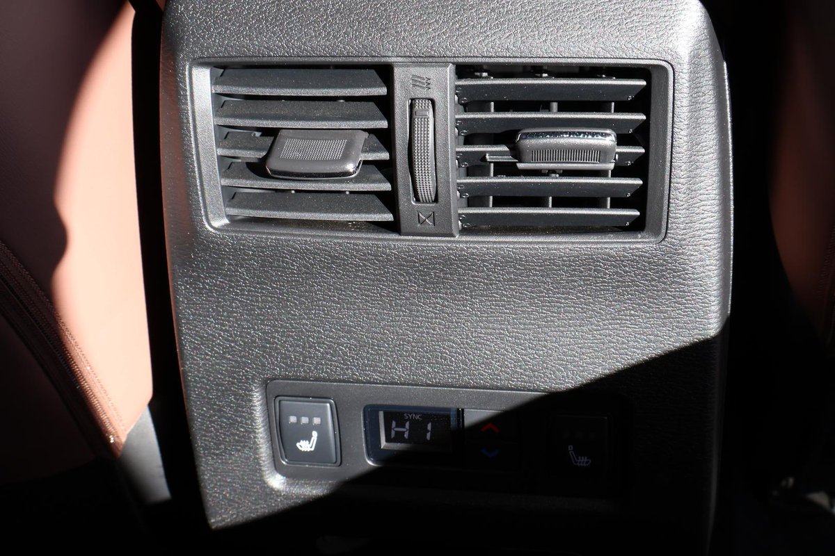 2025 Mitsubishi Outlander Exceed Tourer ZM MY25 AWD image 26