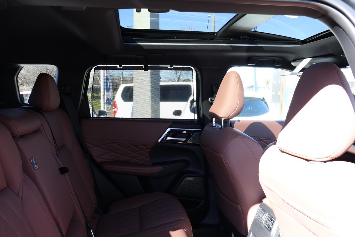 2025 Mitsubishi Outlander Exceed Tourer ZM MY25 AWD image 24