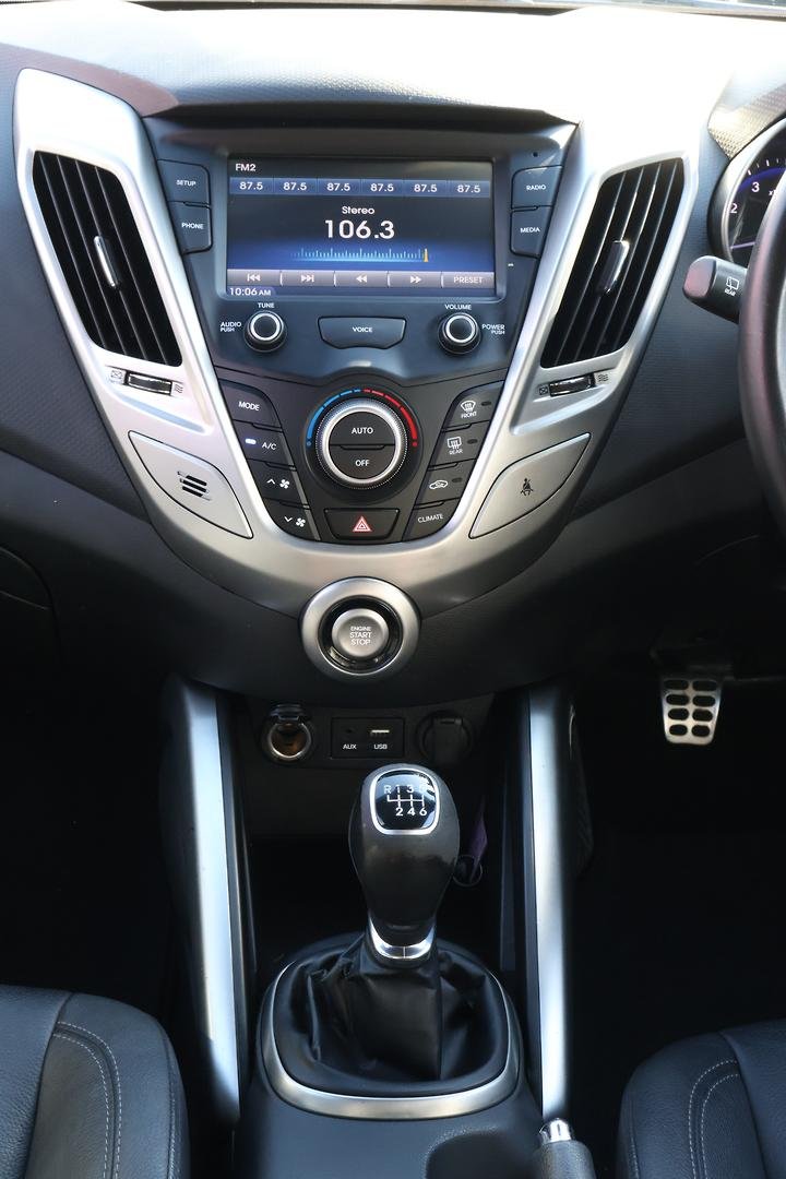 2015 Hyundai Veloster FS4 Series II image 19