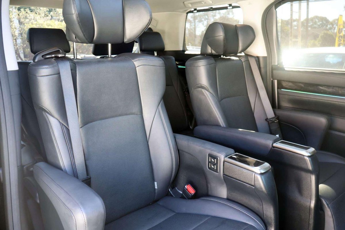 2022 Toyota Alphard G F Package AYH30W image 32