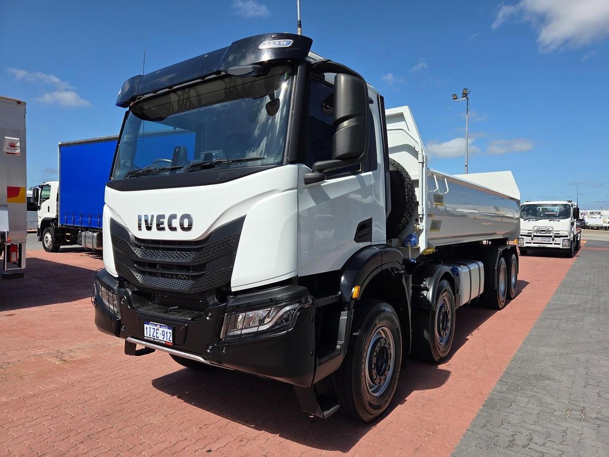 2023 Iveco T-Way 8X4 Auto 510Hp 8X4 Auto 510Hp Side Tipper image 11