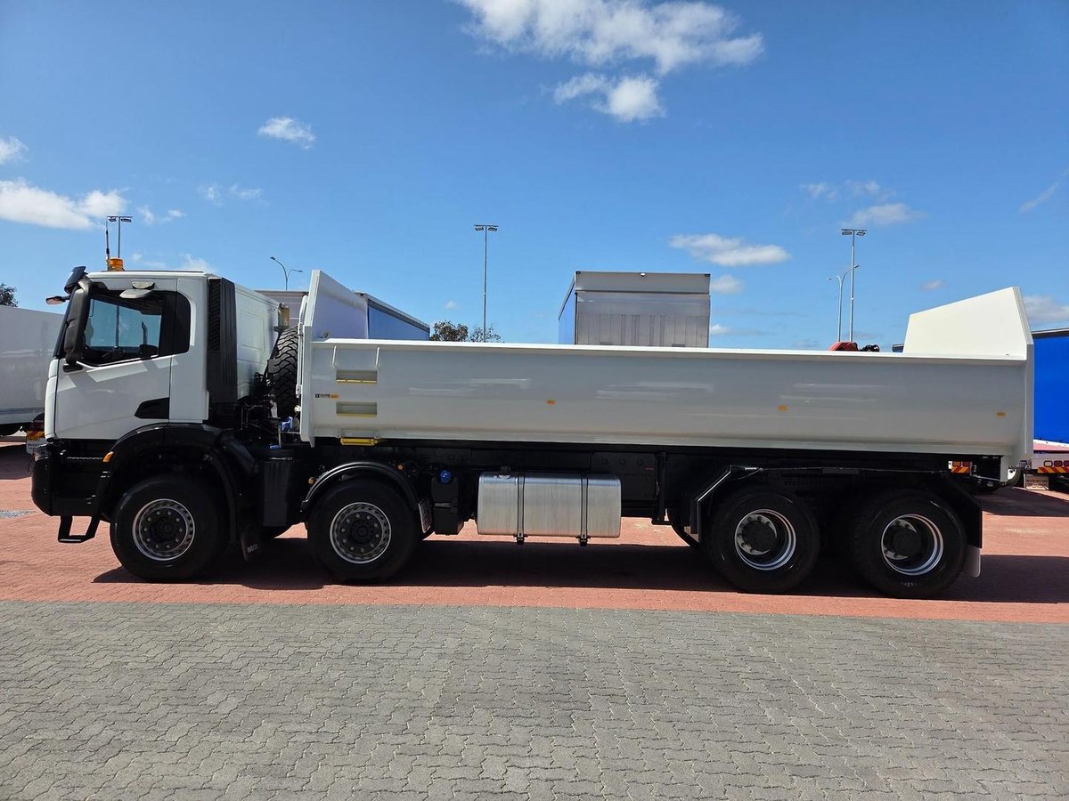 2023 Iveco T-Way 8X4 Auto 510Hp 8X4 Auto 510Hp Side Tipper image 17