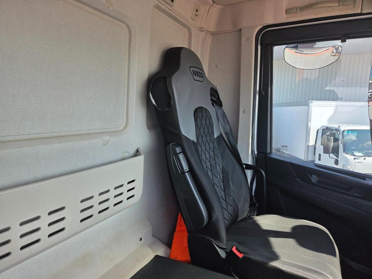 2023 Iveco T-Way 8X4 Auto 510Hp 8X4 Auto 510Hp Side Tipper image 16