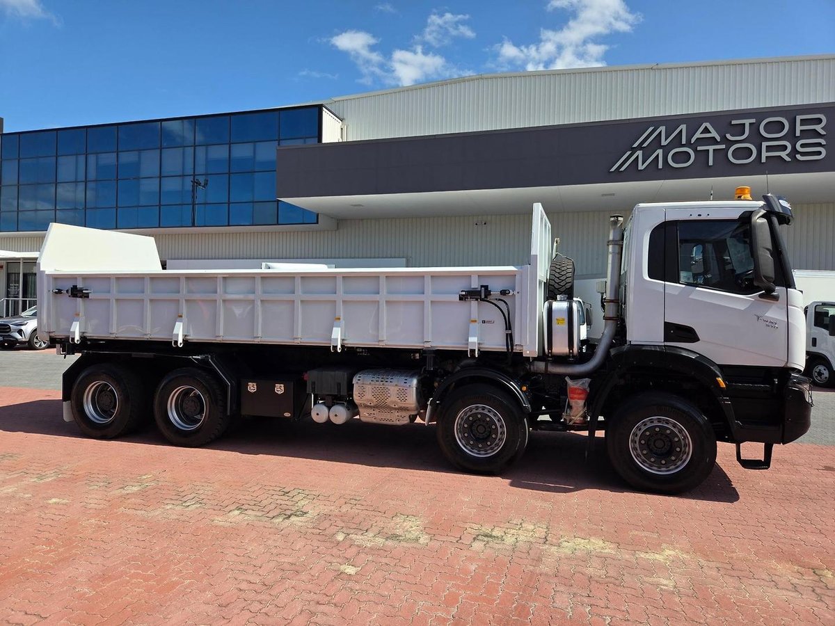 2023 Iveco T-Way 8X4 Auto 510Hp 8X4 Auto 510Hp Side Tipper image 10