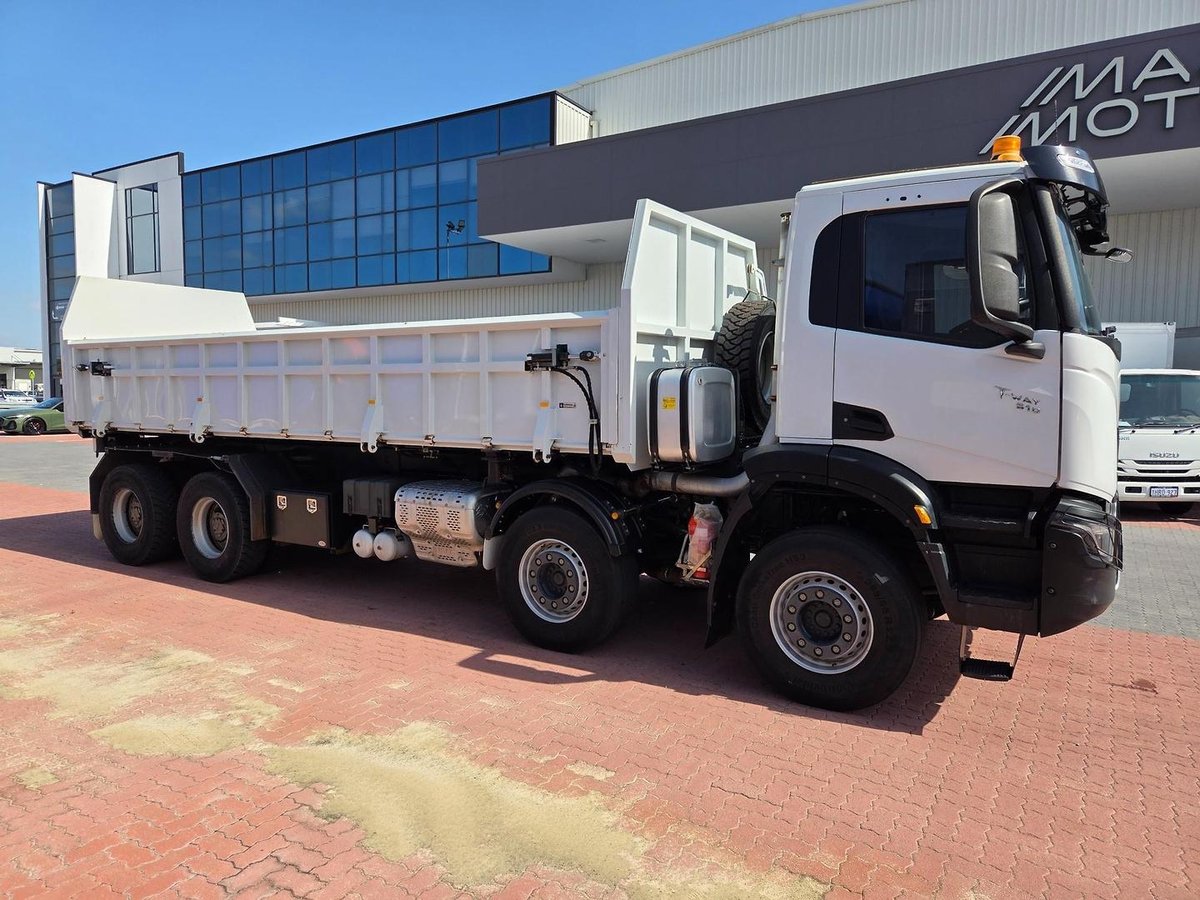 2023 Iveco T-Way 8X4 Auto 510Hp 8X4 Auto 510Hp Side Tipper image 5