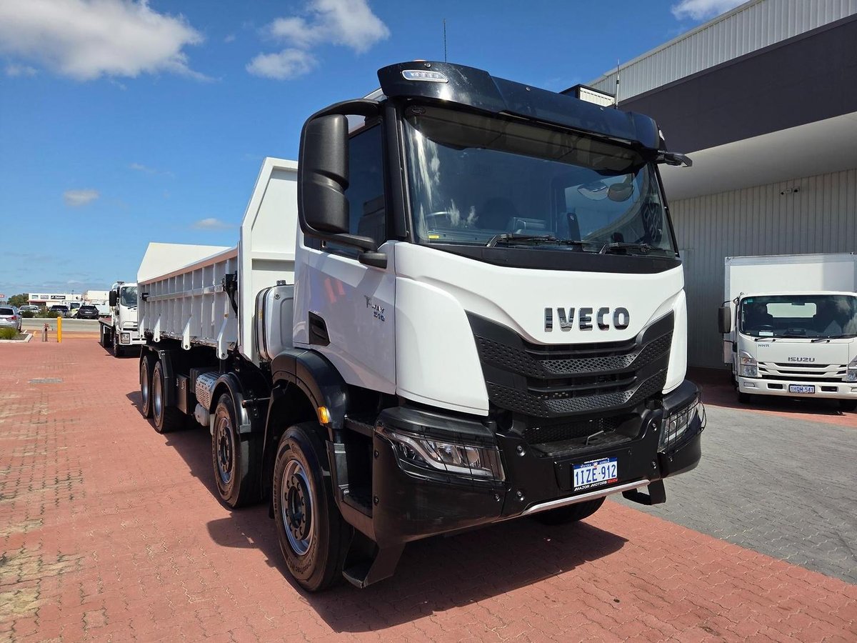 2023 Iveco T-Way 8X4 Auto 510Hp 8X4 Auto 510Hp Side Tipper image 9
