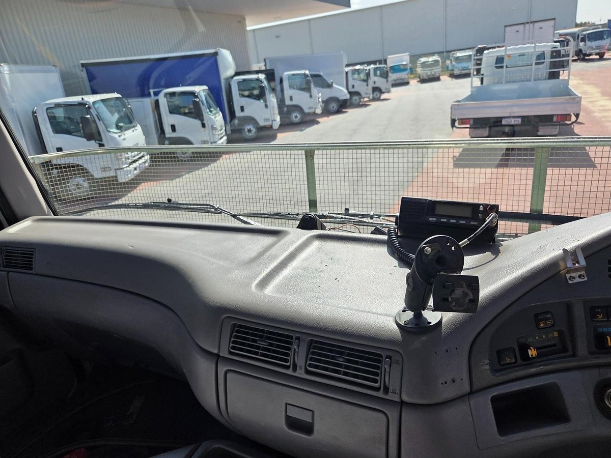 1999 Hino Fs Ranger 50 6X4 Prime Mover image 8