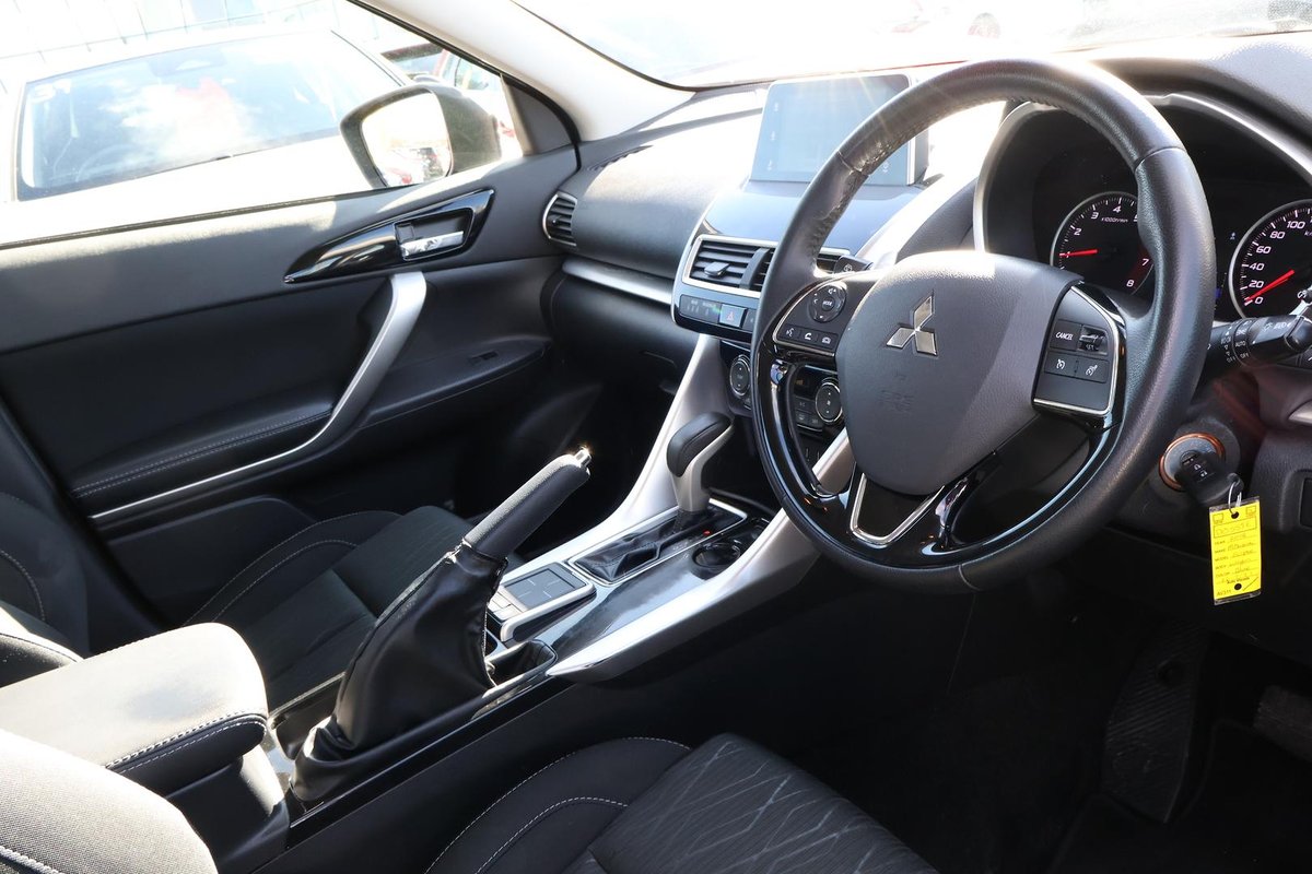 2018 Mitsubishi Eclipse Cross ES YA MY18 image 7