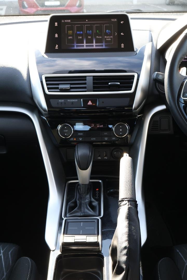 2018 Mitsubishi Eclipse Cross ES YA MY18 image 16