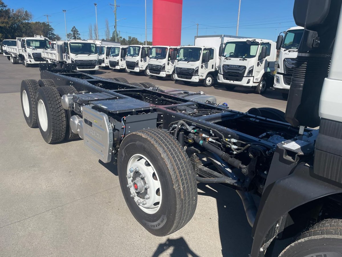 2026 Isuzu F Series image 10