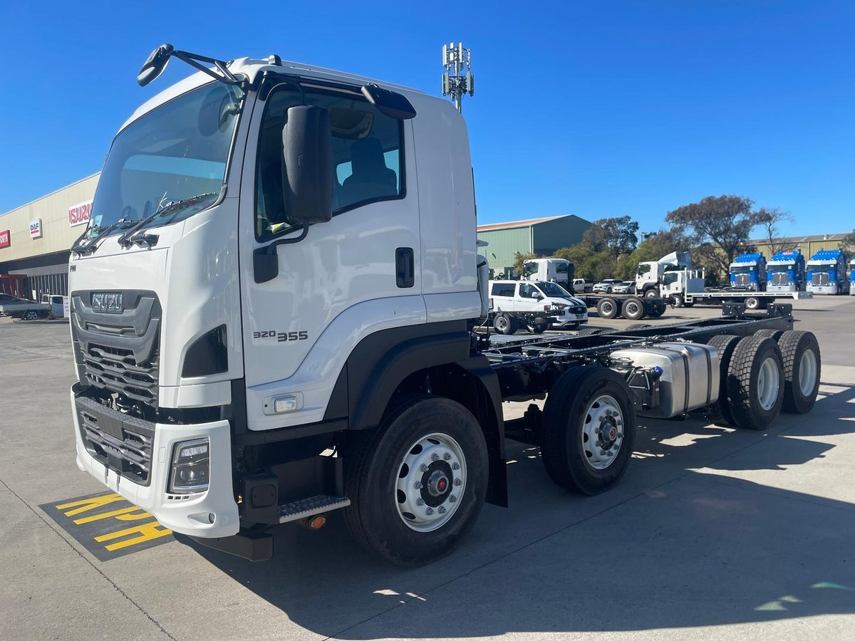 2026 Isuzu F Series image 3
