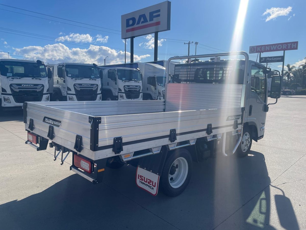 2026 Isuzu N Series image 8