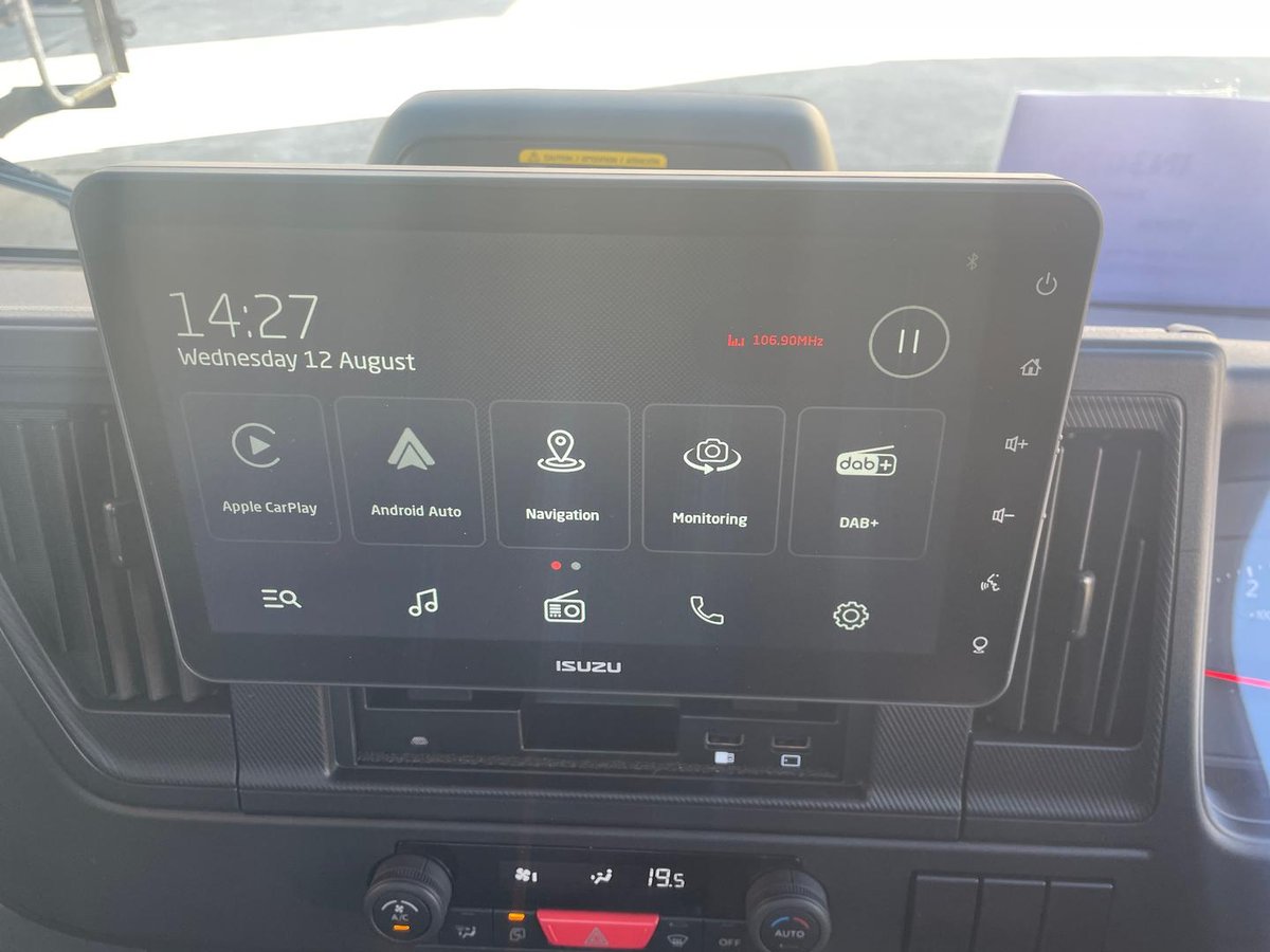 2026 Isuzu N Series image 21