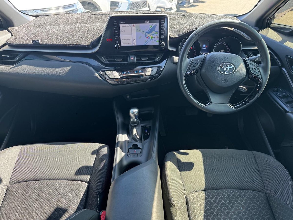 2020 Toyota C-HR NGX10R image 9