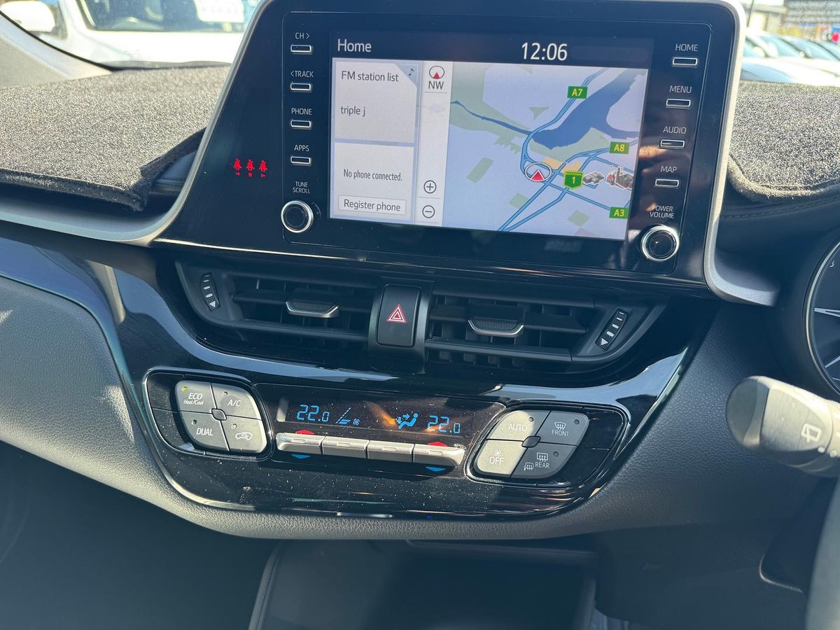 2020 Toyota C-HR NGX10R image 10