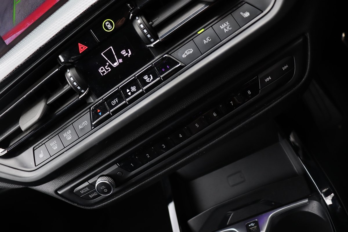 2022 BMW 1 Series 118i Sport Collection F40 image 16