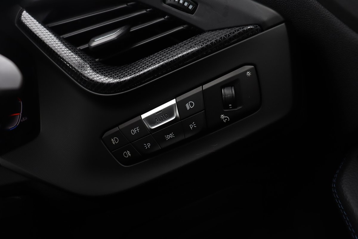 2022 BMW 1 Series 118i Sport Collection F40 image 21