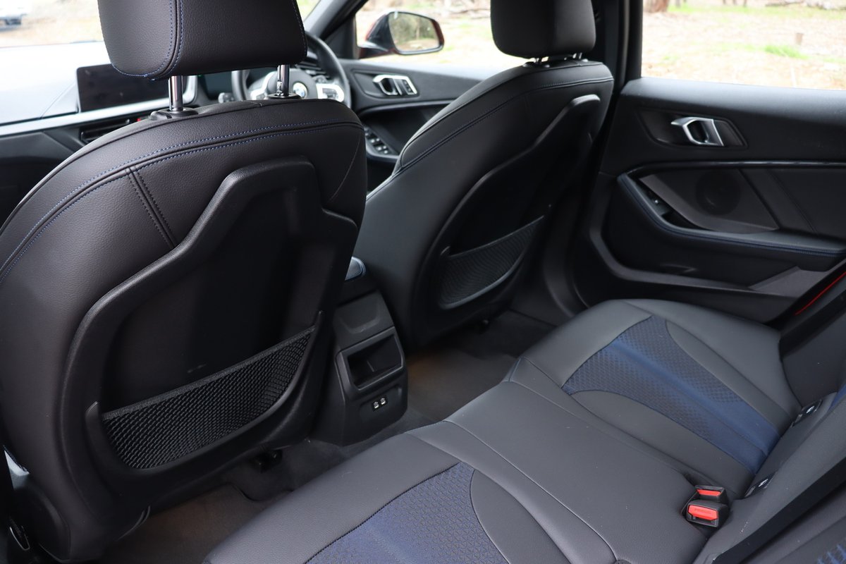2022 BMW 1 Series 118i Sport Collection F40 image 27