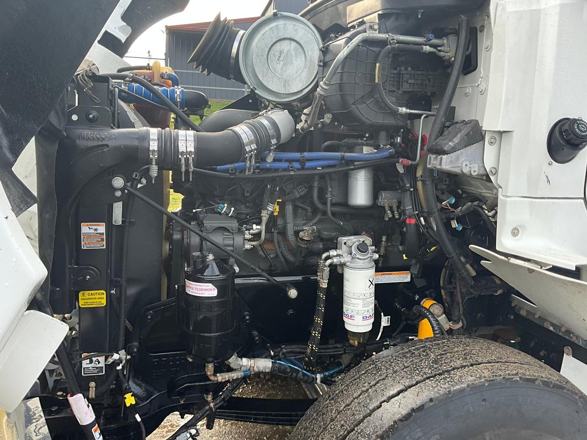 2022 Kenworth T410 image 9