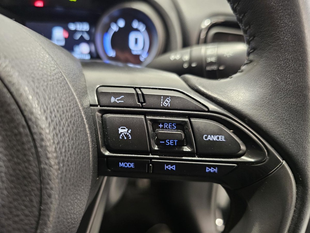 2021 Toyota Yaris Cross GX MXPJ15R AWD image 16