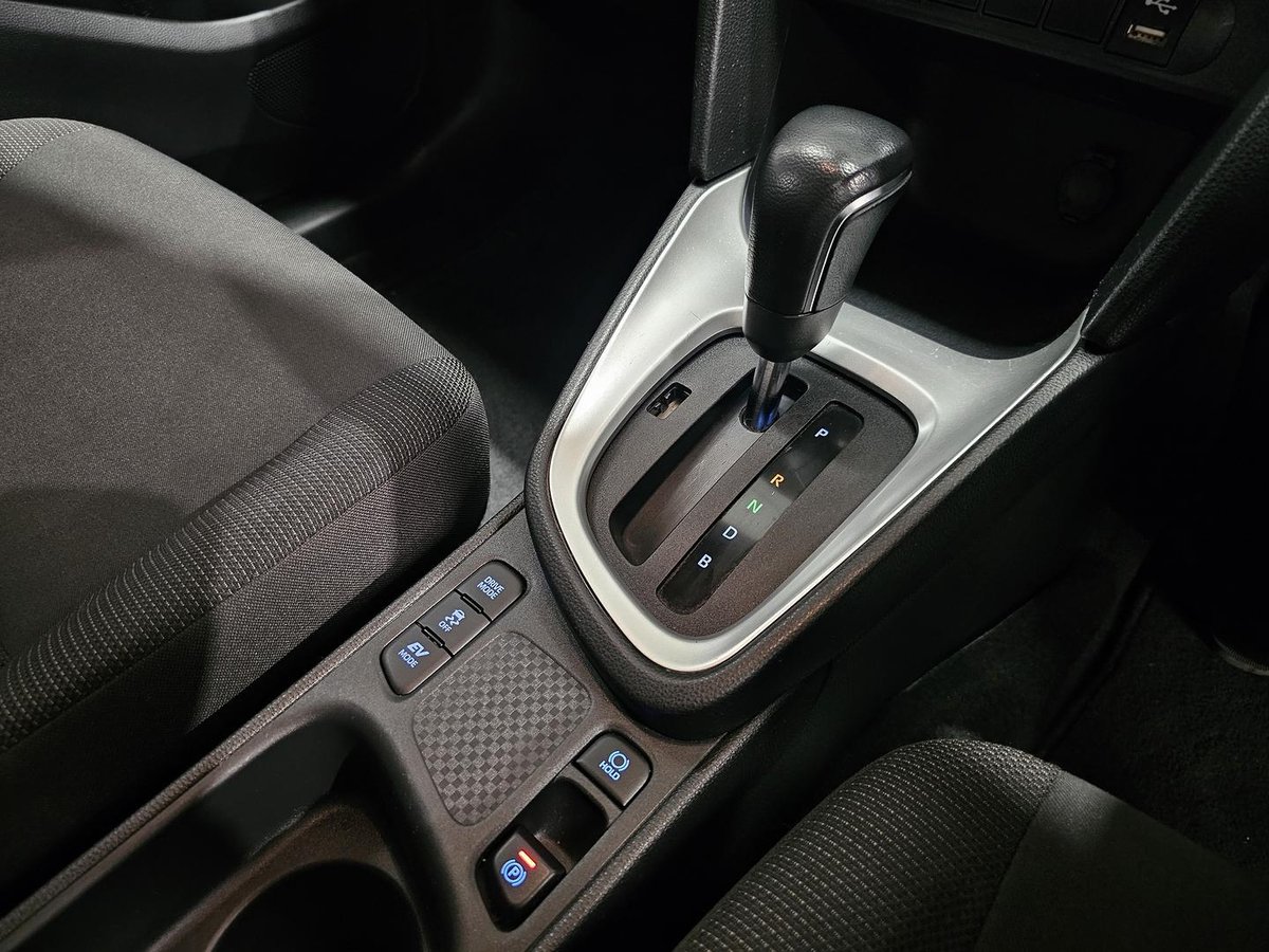 2021 Toyota Yaris Cross GX MXPJ15R AWD image 22