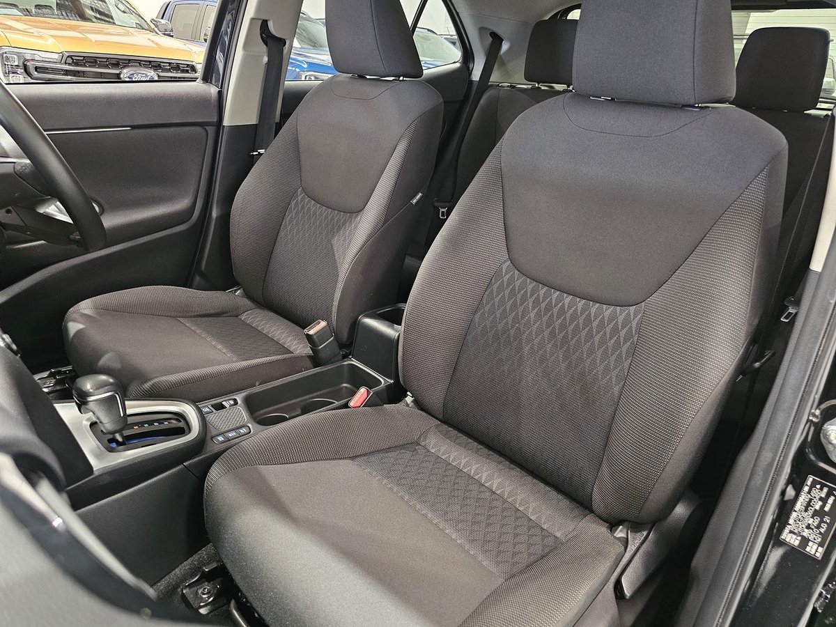2021 Toyota Yaris Cross GX MXPJ15R AWD image 28