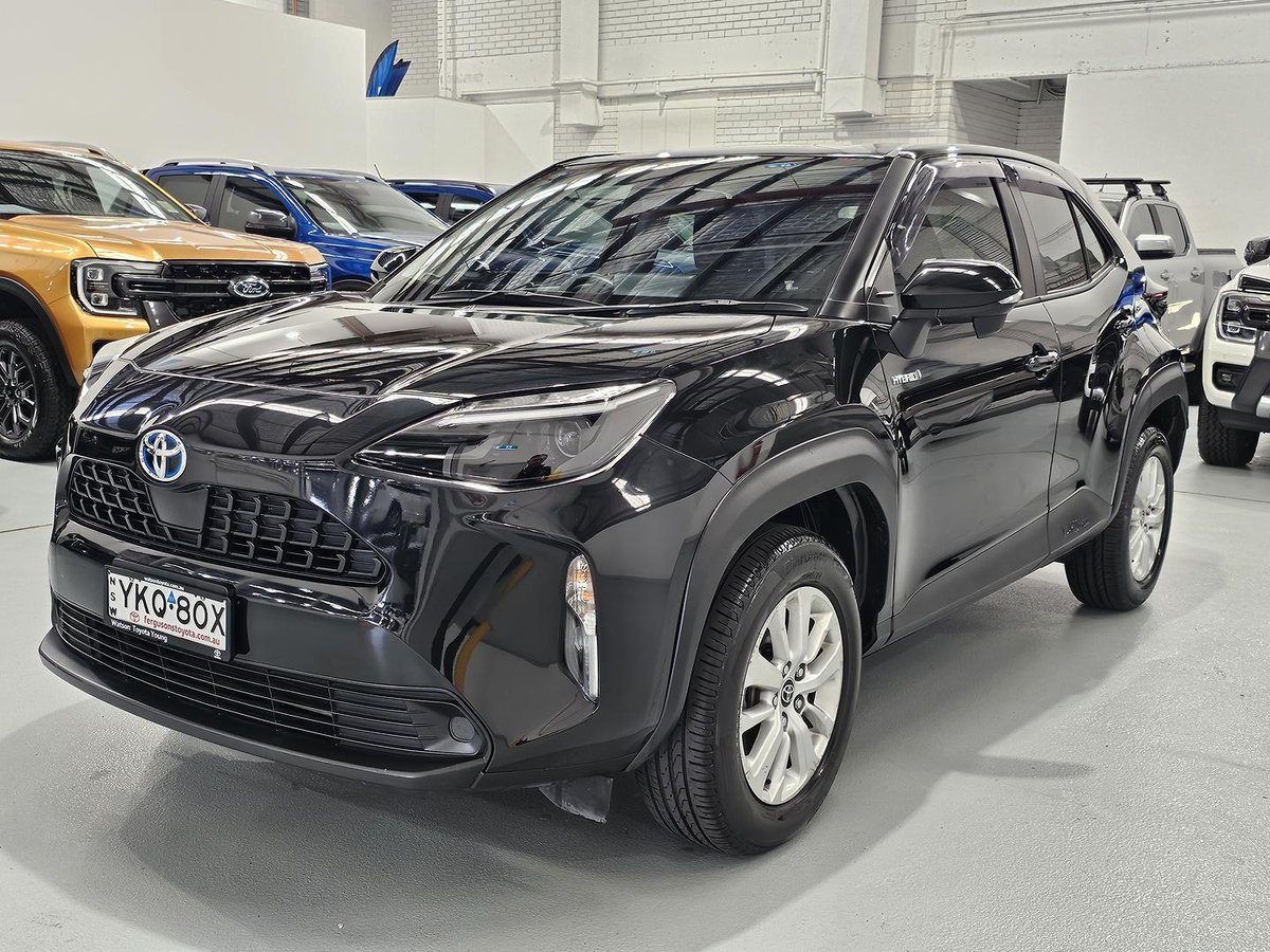 2021 Toyota Yaris Cross GX MXPJ15R AWD image 3