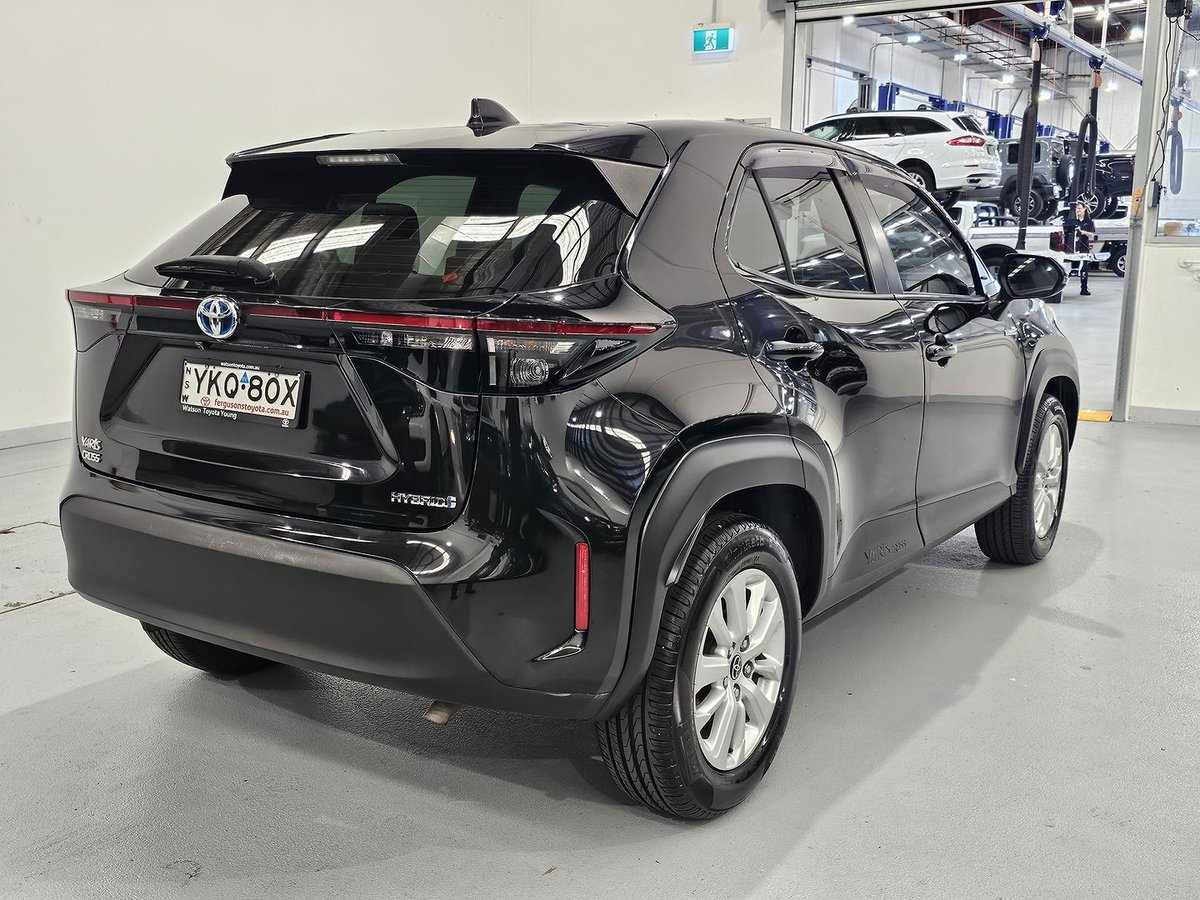 2021 Toyota Yaris Cross GX MXPJ15R AWD image 7