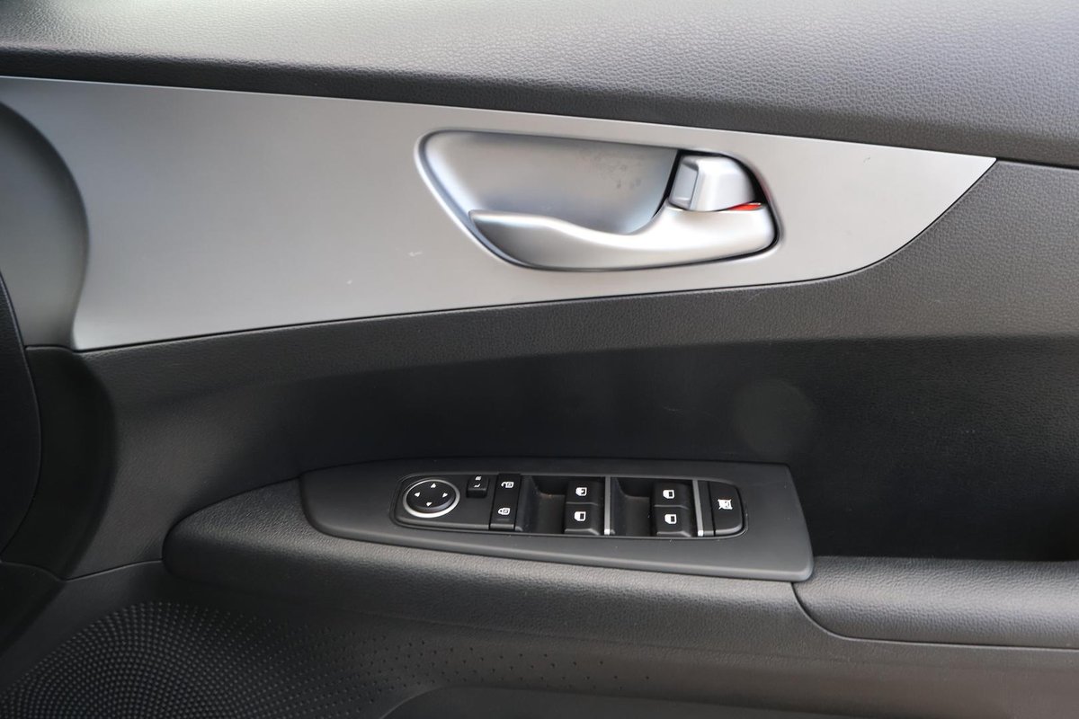 2024 Kia Cerato S BD MY24 image 19