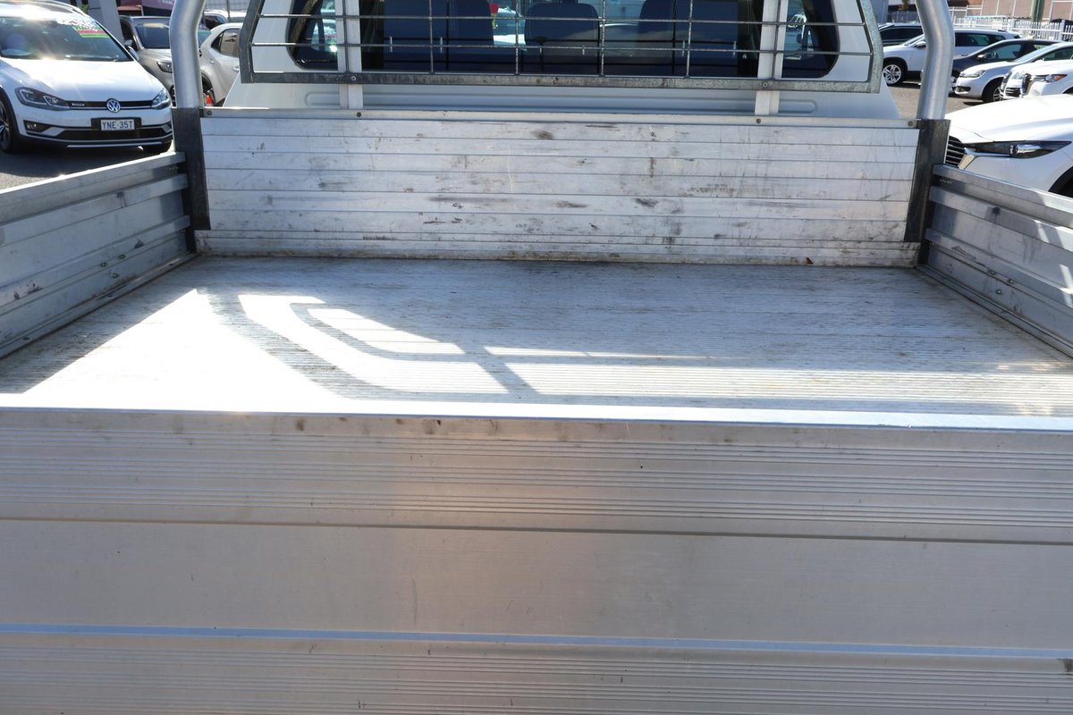 2020 LDV T60 PRO SK8C 4X4 Dual Range image 23